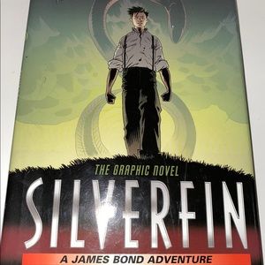 ⭐️💸The Graphic Novel SILVERFIN Book